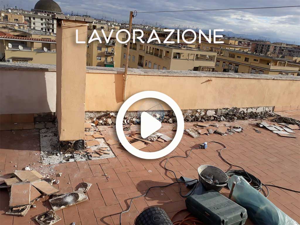 Intervento sul tetto di un condominio a via Tuscolana a Roma
